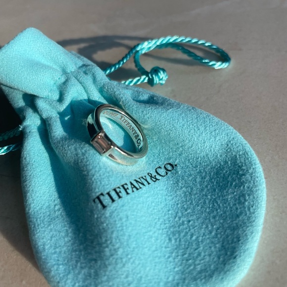 Tiffany & Co. Baguette Ring - Picture 5 of 10